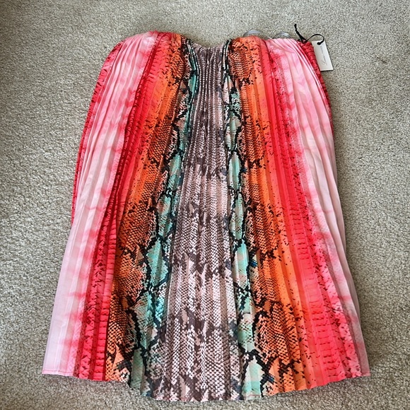 New Lovers and Friends Sunburst Python dress - Picture 4 of 10